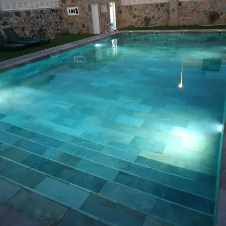 Urbanisation With Pool 3rd Line וילה רוקאוטס דה מר